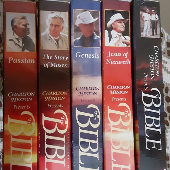 Charlton Heston Presents The Bible 5 VHS Set - Picture 3 of 5